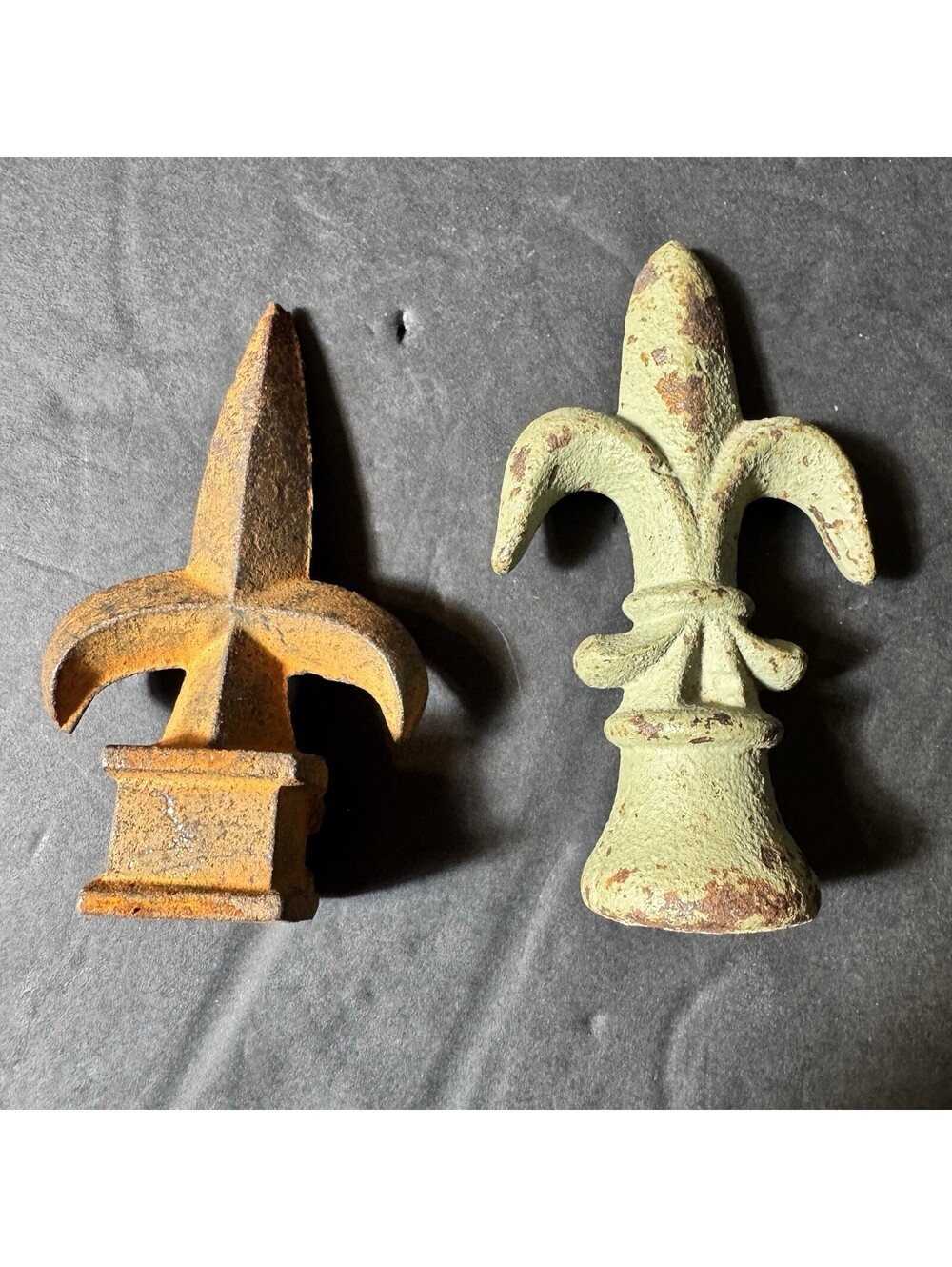 2 Vintage Cast Iron Fleur De Lis Fence Finials Gate Post Toppers Farm Salvage